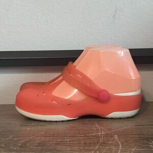 Crocs Carlie Cutout Women’s Clogs Mary Jane Shoes Size 6 Coral/Oyster